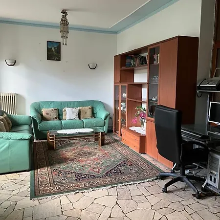 Appartamento A 2 Passi Dalle Montagne דירה